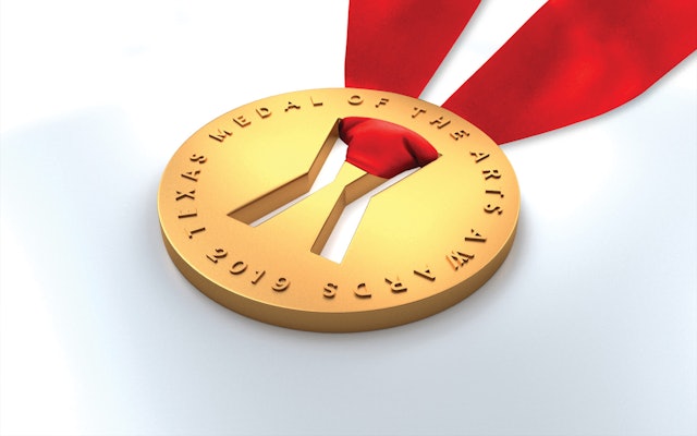 Another medal concept featured the distinctive letter “X” icon of the TCT logo.