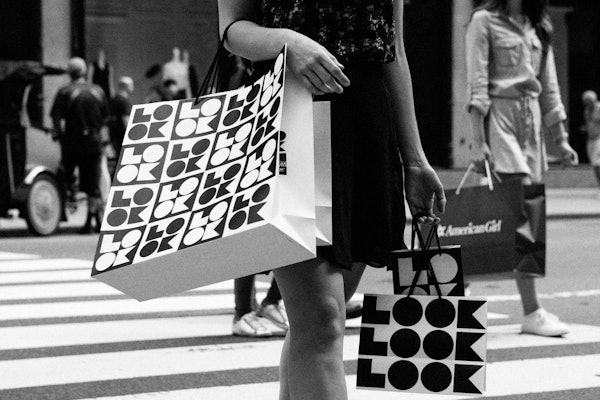 Saks Fifth Avenue Shopping Bag  Bags, Shopping bag, Saks fifth avenue