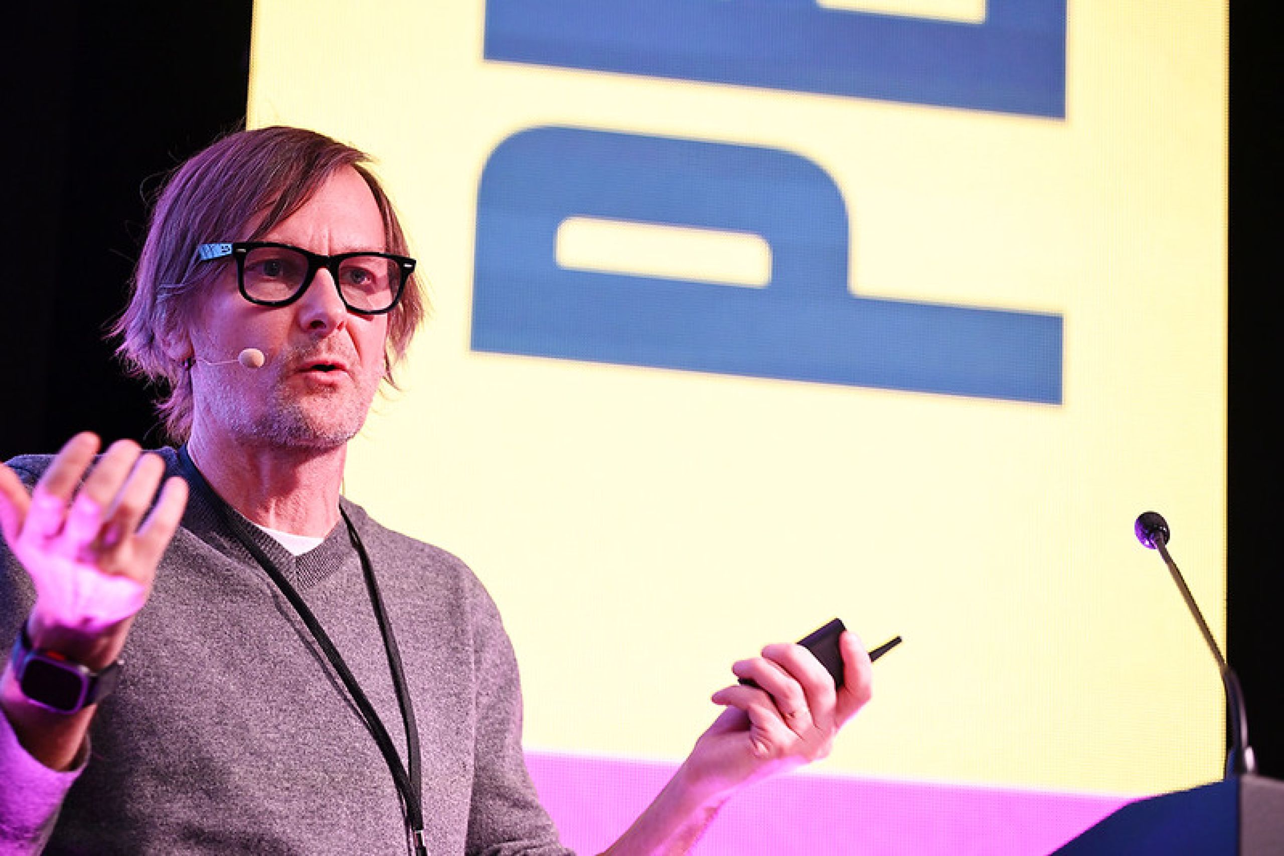 8f3b51c11ba695c6f52a3bc9f57683e3baecc71e 2560